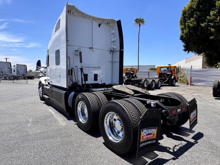 2022 Peterbilt 579-6