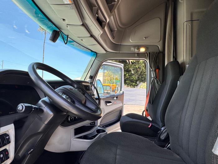2022 Peterbilt 579-14