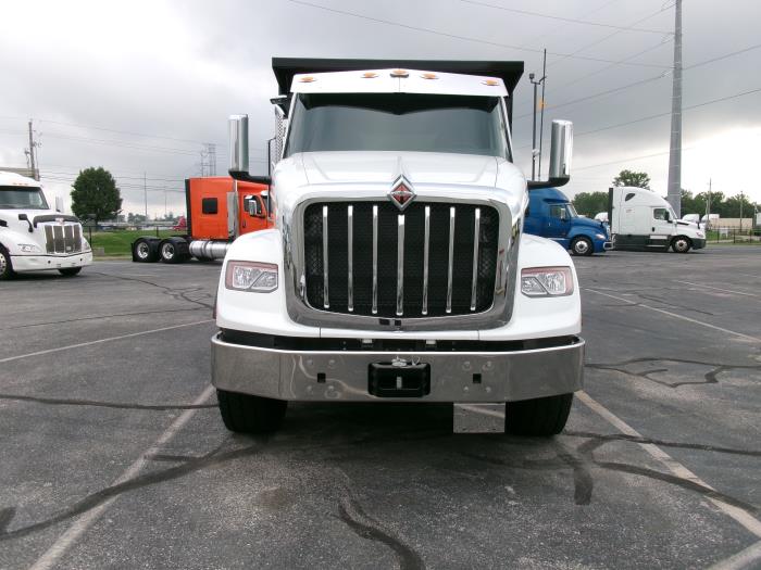 2025 International HX620-1
