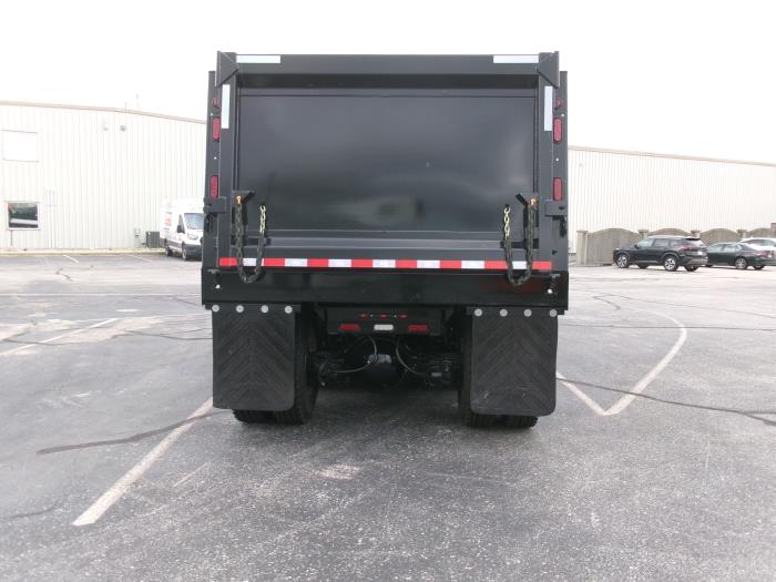 2025 International HX620-3