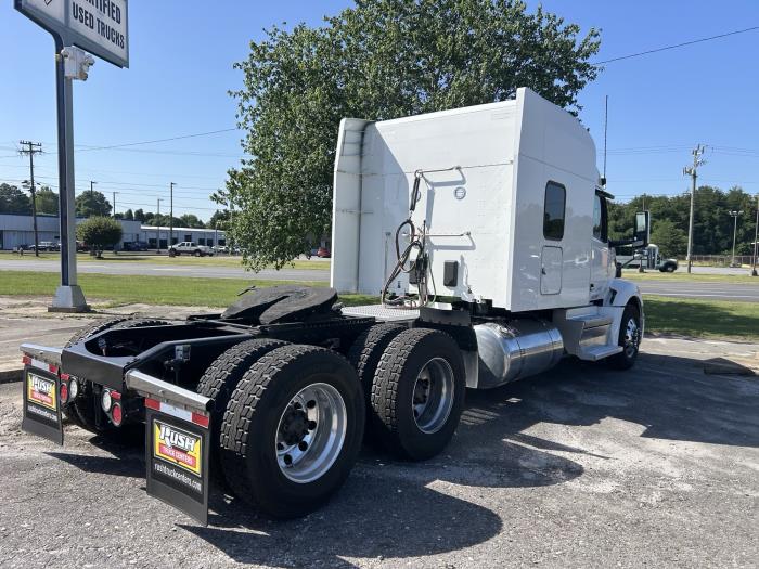 2022 Peterbilt 579-4