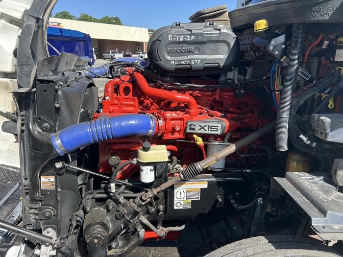 2022 Peterbilt 579-8