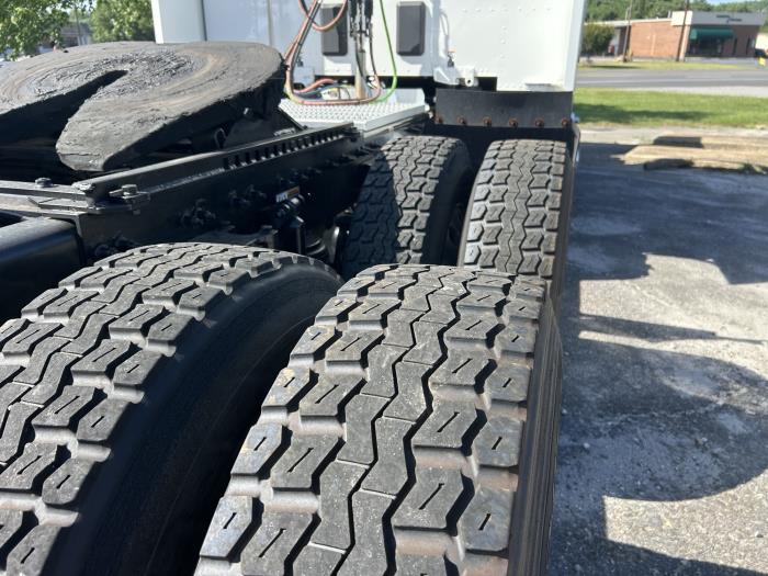 2022 Peterbilt 579-13
