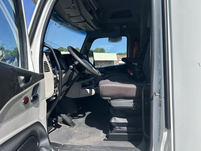 2022 Peterbilt 579-15