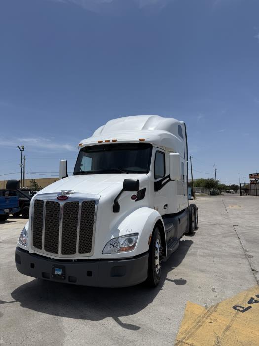 2021 Peterbilt 579-0