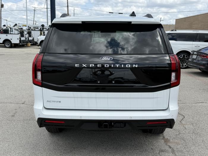 2026 Ford Expedition-3