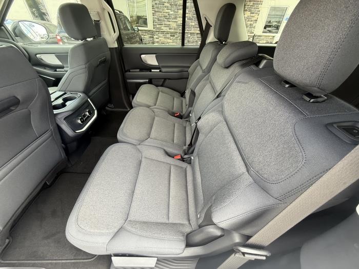 2026 Ford Expedition-11
