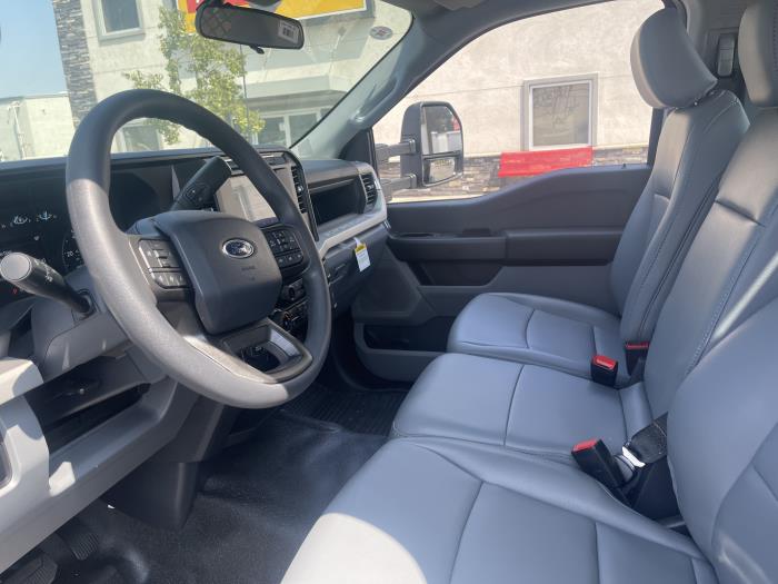 2026 Ford F-550-15
