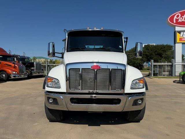 2023 Peterbilt 548-10