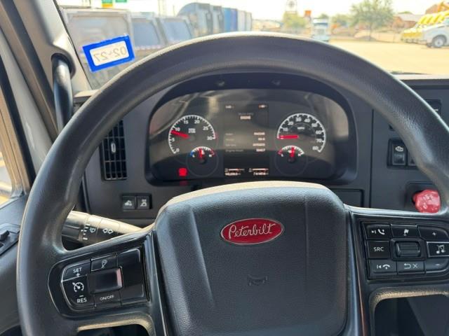 2023 Peterbilt 548-36
