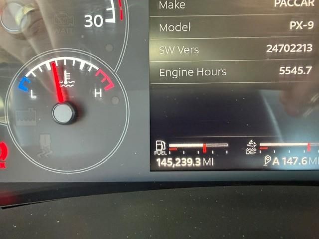2023 Peterbilt 548-37