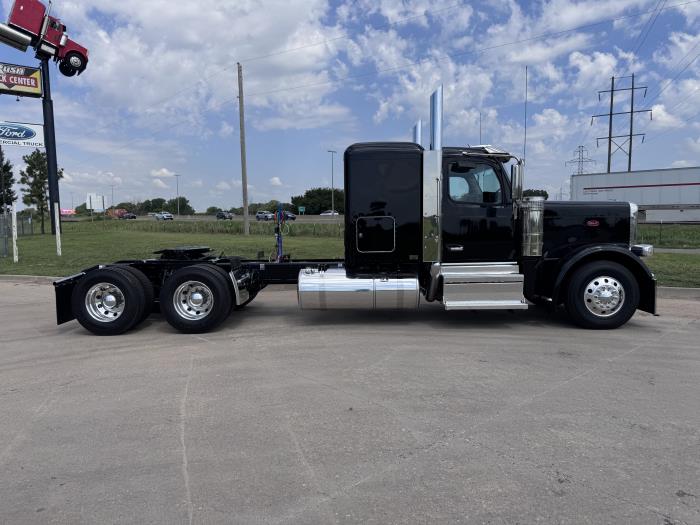 2027 Peterbilt 589-5
