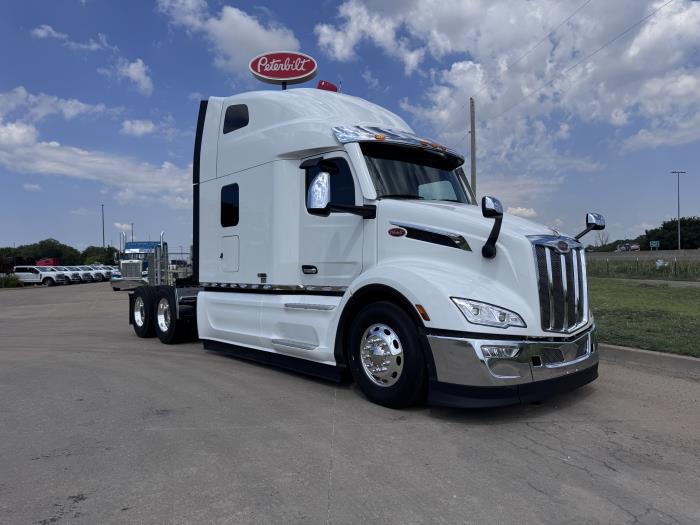 2027 Peterbilt 579-4