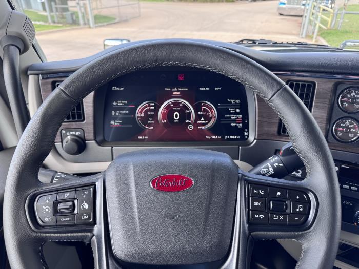 2027 Peterbilt 579-13