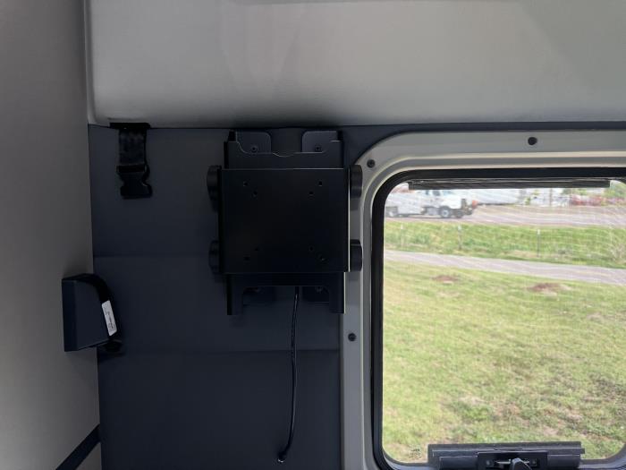 2027 Peterbilt 579-26