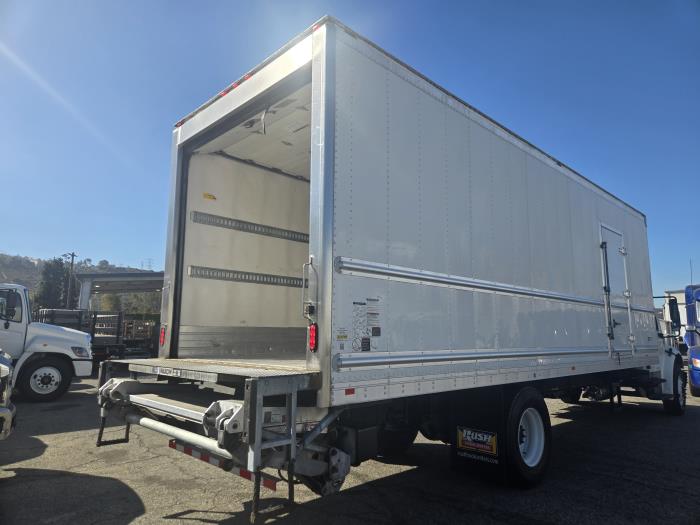2020 Freightliner Business Class M2 106-4