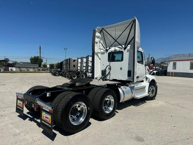 2023 Peterbilt 579-10