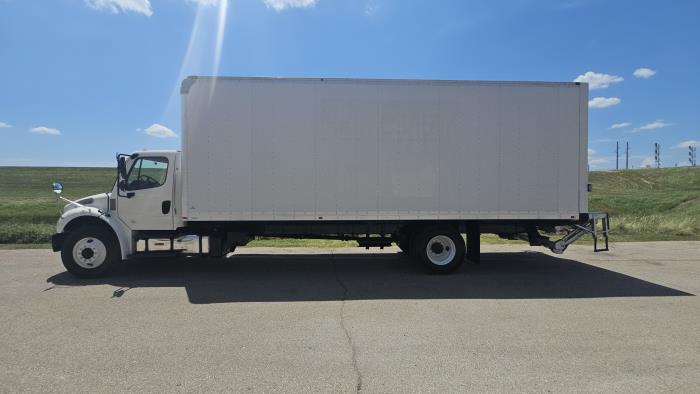 2020 Freightliner Business Class M2 106-2