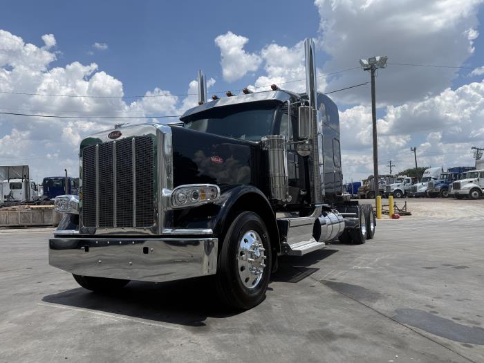 2027 Peterbilt 589-2