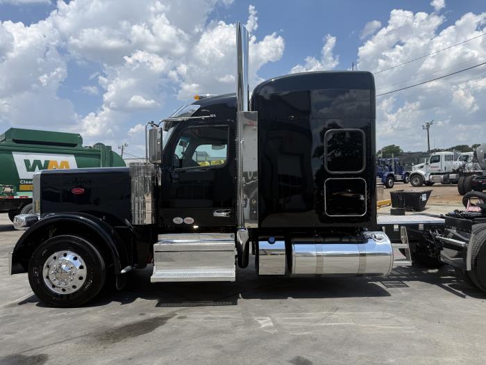 2027 Peterbilt 589-5