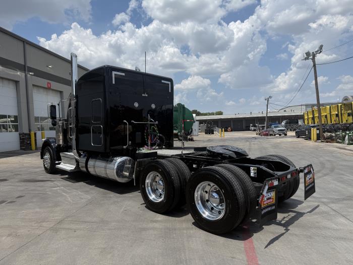 2027 Peterbilt 589-6