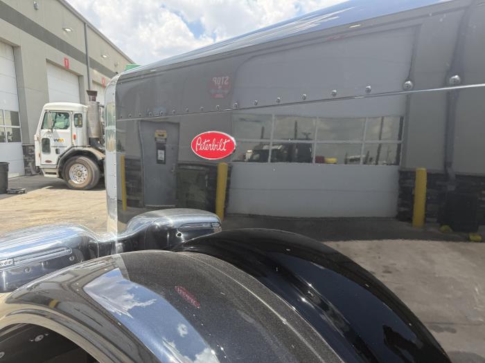 2027 Peterbilt 589-14