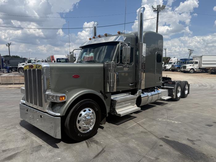 2027 Peterbilt 589-3