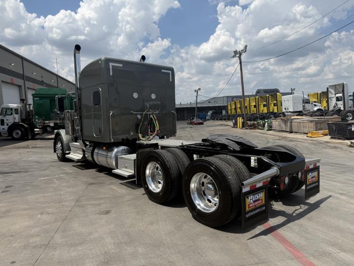 2027 Peterbilt 589-6