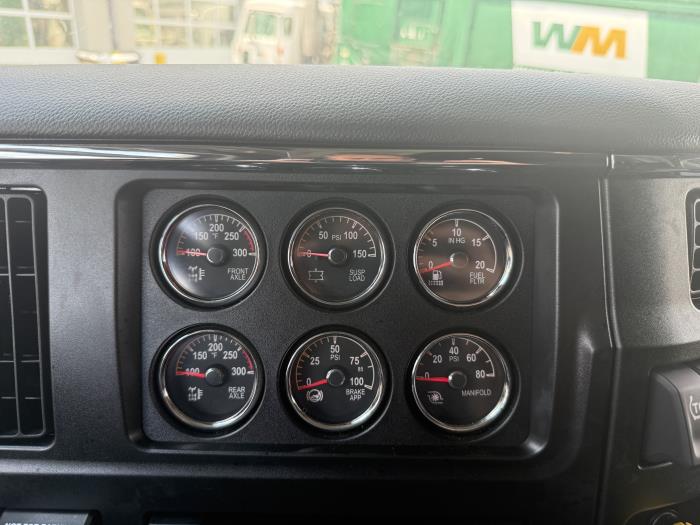 2027 Peterbilt 589-34