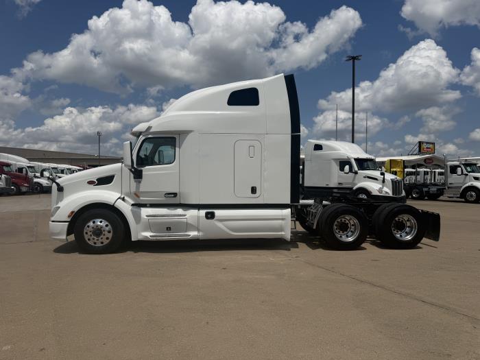 2020 Peterbilt 579-1