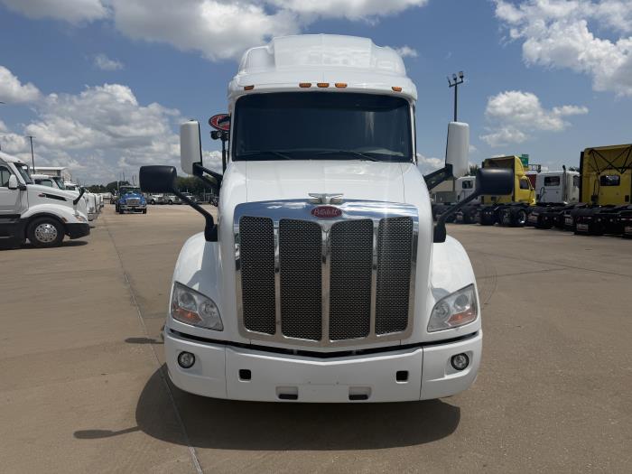 2020 Peterbilt 579-7