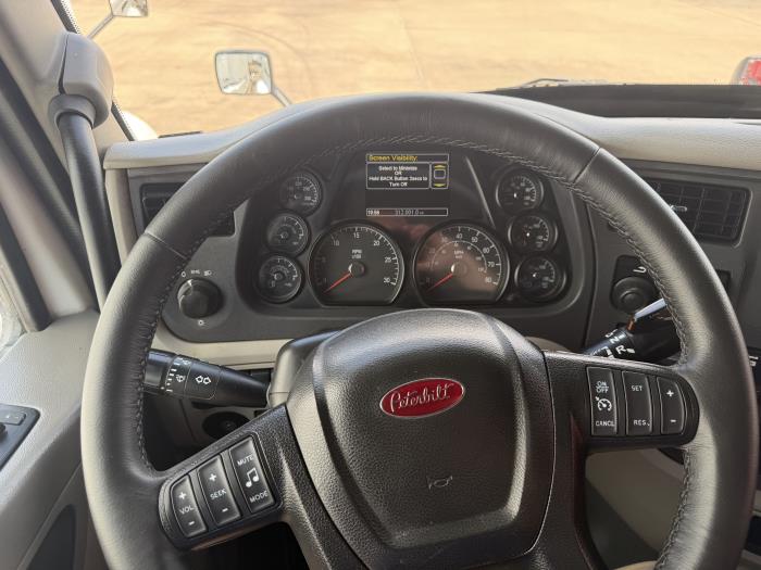 2020 Peterbilt 579-34