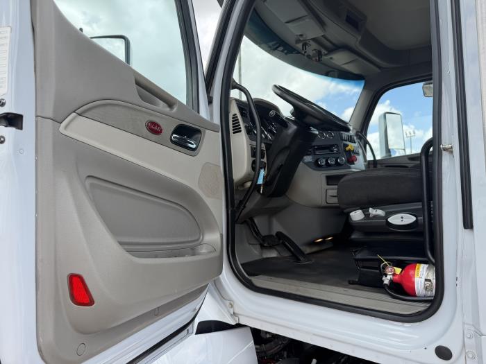 2021 Peterbilt 567-23