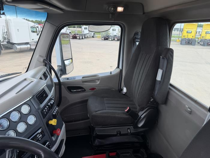 2021 Peterbilt 567-24