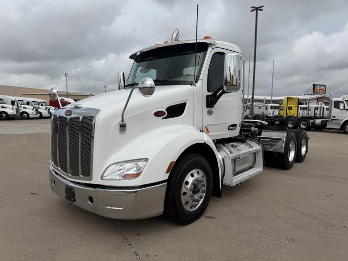 2021 Peterbilt 579-0
