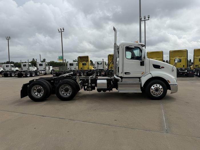 2021 Peterbilt 579-5