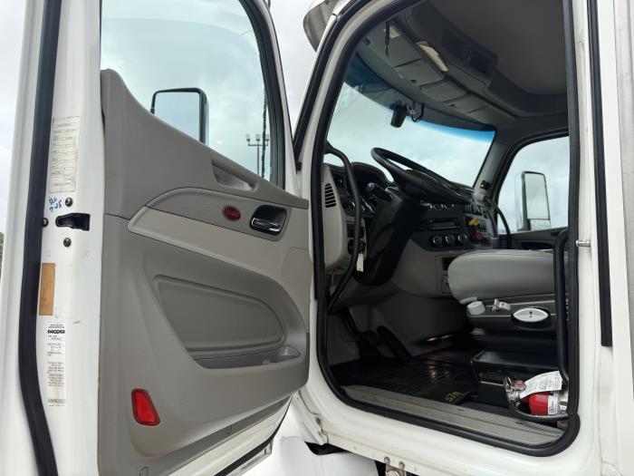 2021 Peterbilt 579-23