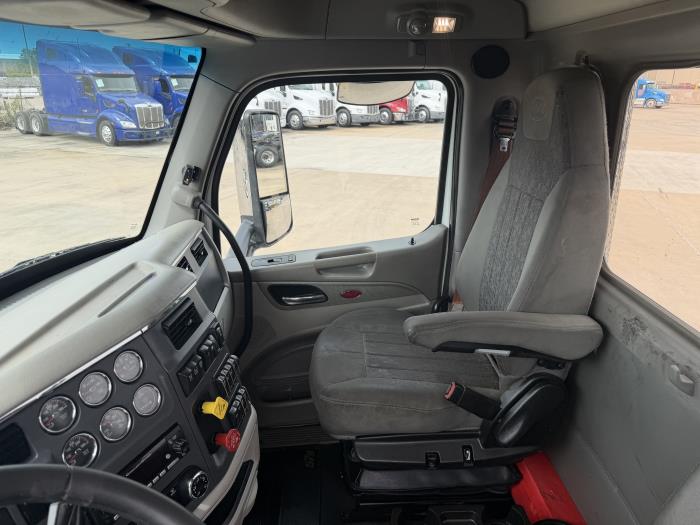 2021 Peterbilt 579-24