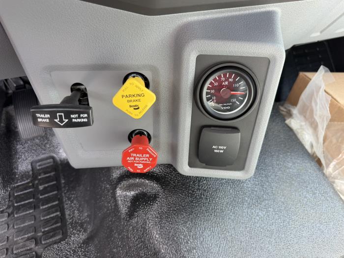 2027 Ford F-750-20