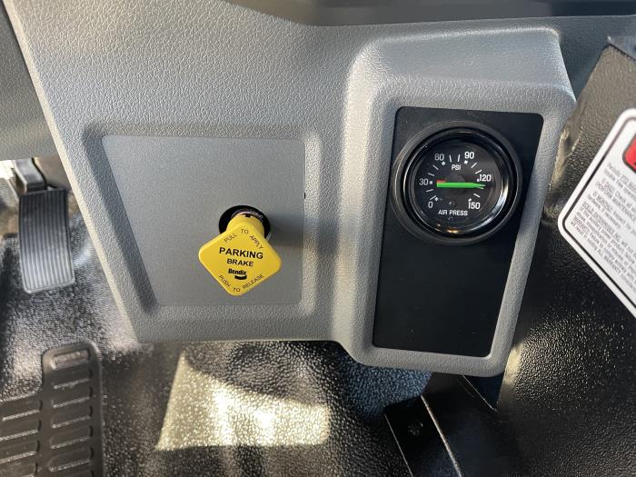 2026 Ford F-750-27