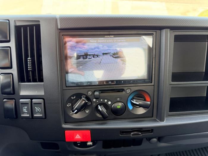 2026 Isuzu NPR-HD-21