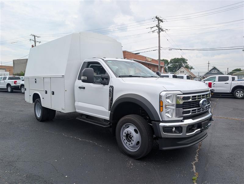 New 2026 Ford F-450 - photo 2