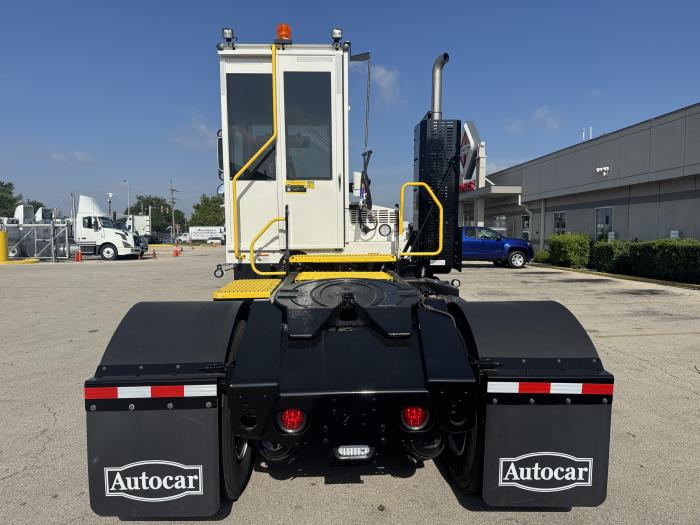 2027 Autocar ACTT42-4