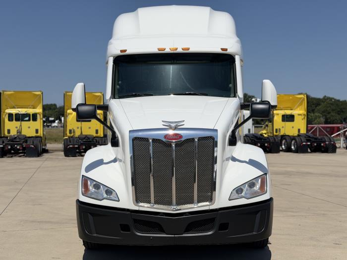 2022 Peterbilt 579-1