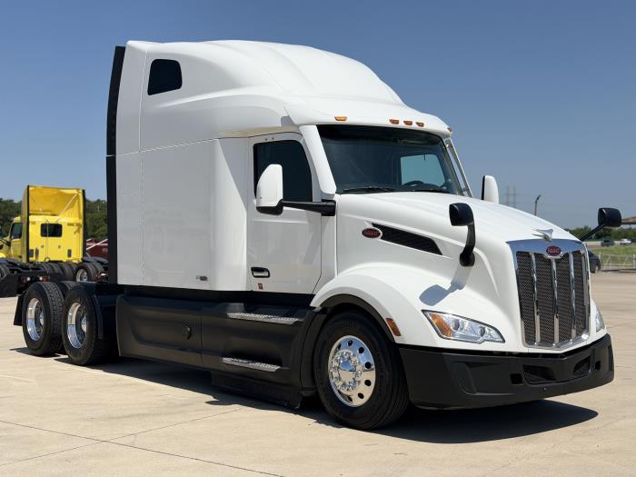 2022 Peterbilt 579-2
