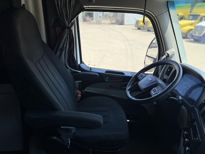 2022 Peterbilt 579-19