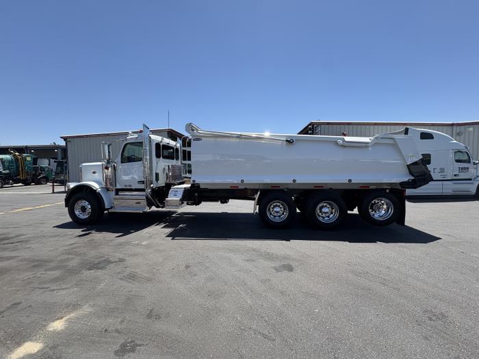 2027 Peterbilt 589-8