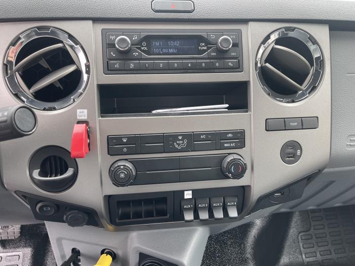 2027 Ford F-750-20