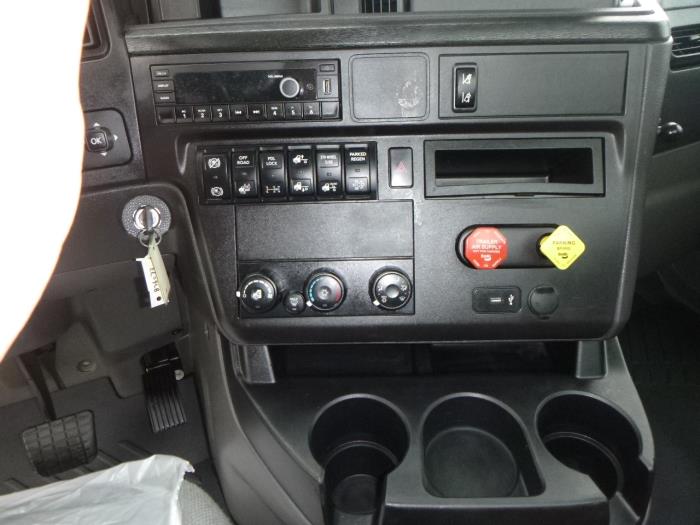 2023 International LT625-13