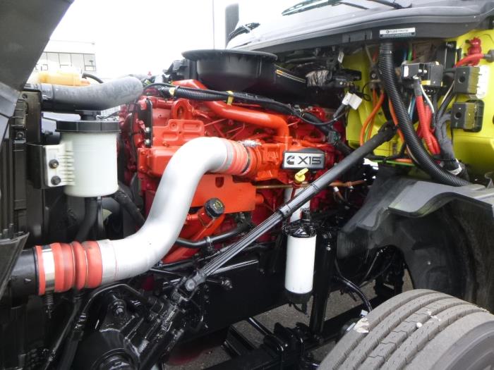 2023 International LT625-14